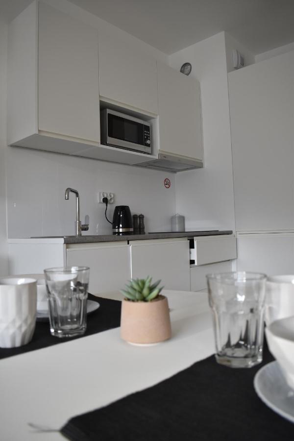 White Apartment Modern Tower Atal Gdynia Exterior foto