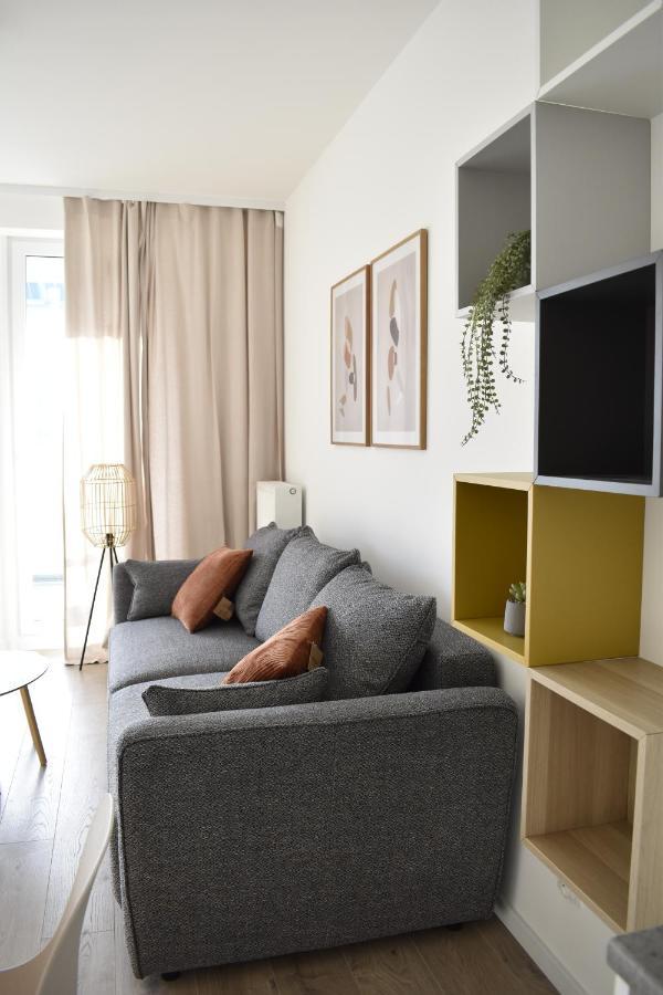 White Apartment Modern Tower Atal Gdynia Exterior foto