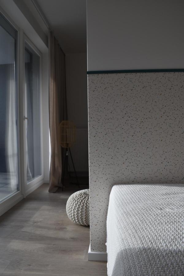 White Apartment Modern Tower Atal Gdynia Exterior foto
