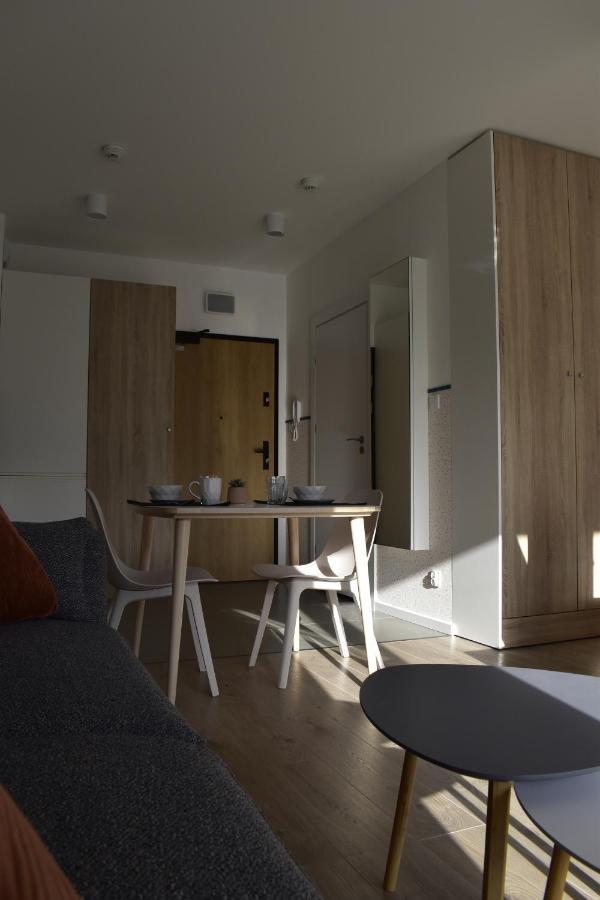 White Apartment Modern Tower Atal Gdynia Exterior foto